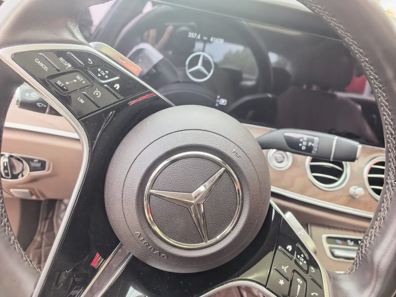 Mercedes Benz E-Class 2022 E 300 L 2.0T Fashion Automatic Gear 3