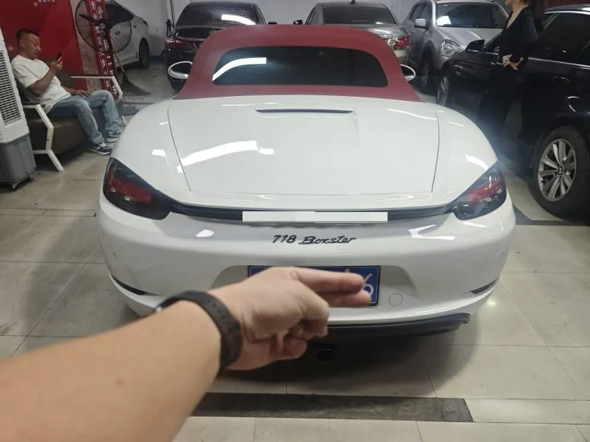 Porsche 718 (Imported) 2023 718 Boxter 2.0T Style Edition Automatic 4