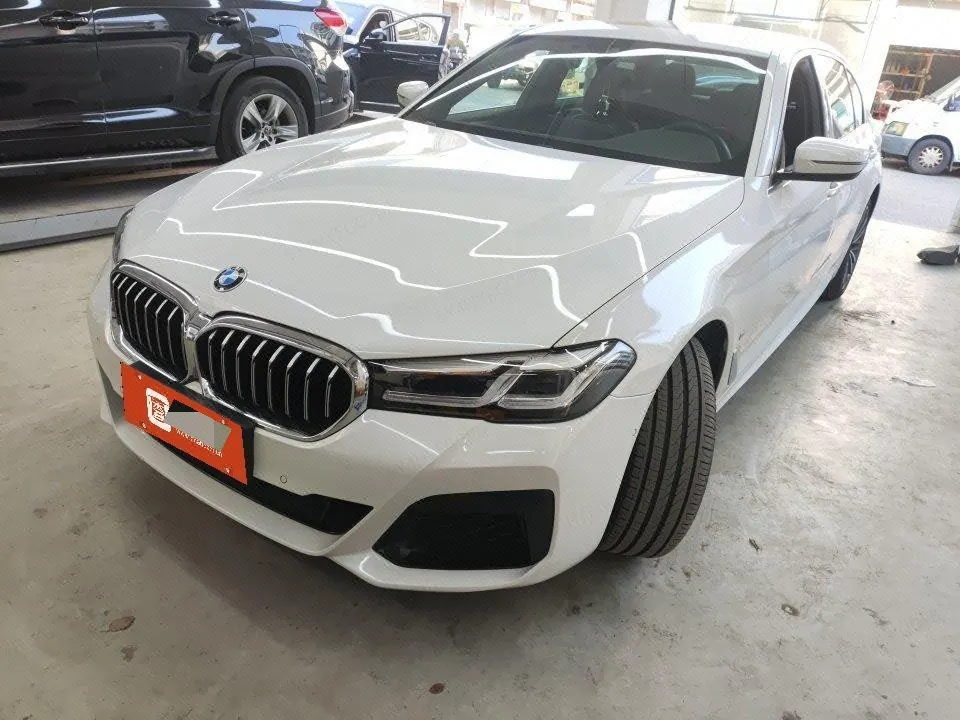 打开图片灯箱:BMW 5 Series 2022 530Li 2.0T Leading M Sports Suit (Modified) Automatic Gear