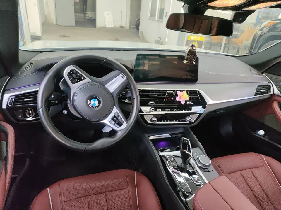 BMW 5 Series 2022 530Li 2.0T Leading M Sports Suit (Modified) Automatic Gear 2