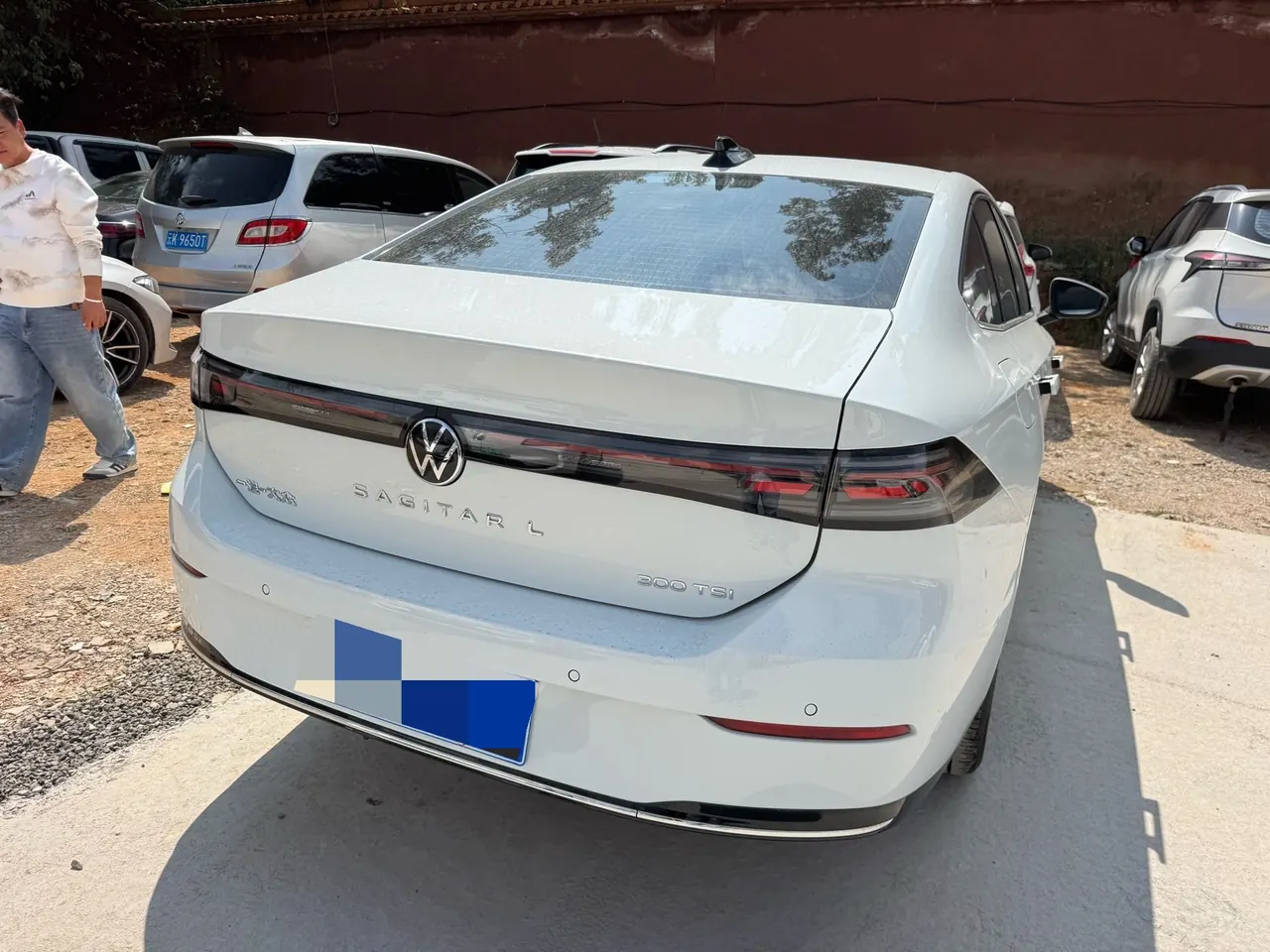 Volkswagen 2026 Sagittarius L 1.5TSI 300TSI Elite Automatic 3