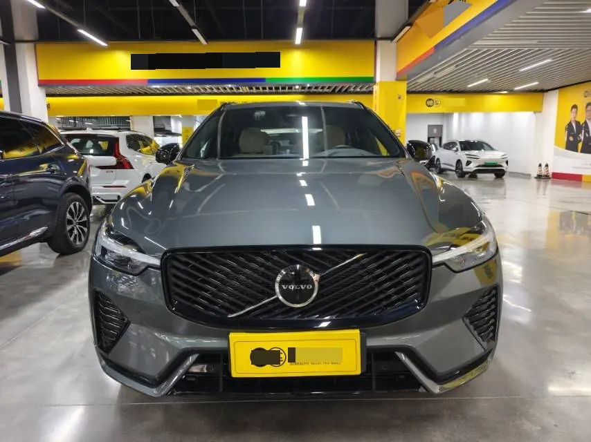 Volvo 2026 XC60 48V 2.0T B5 4WD Zhiyuan Sports Edition Automatic Gear 2