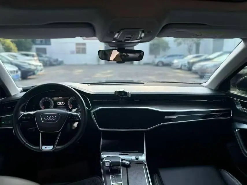 Audi 2022 A6L 2.0TFSI 45TFSI Quattro enjoy elegant automatic gear 3