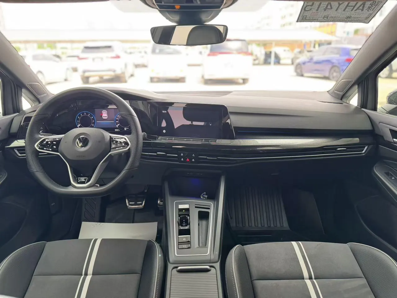 Volkswagen 2023 Golf 8 R-Line 1.4TSI 280TSI Lite Automatic 6