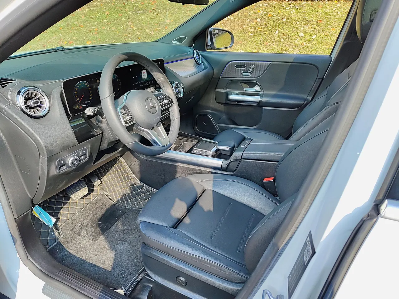 Mercedes Benz 2020 GLA 200 1.3T automatic gear 4