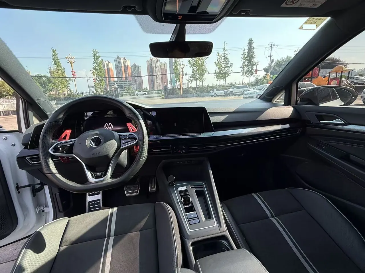 Volkswagen 2023 Golf 8 R-Line 1.4TSI 280TSI Lite Automatic 5
