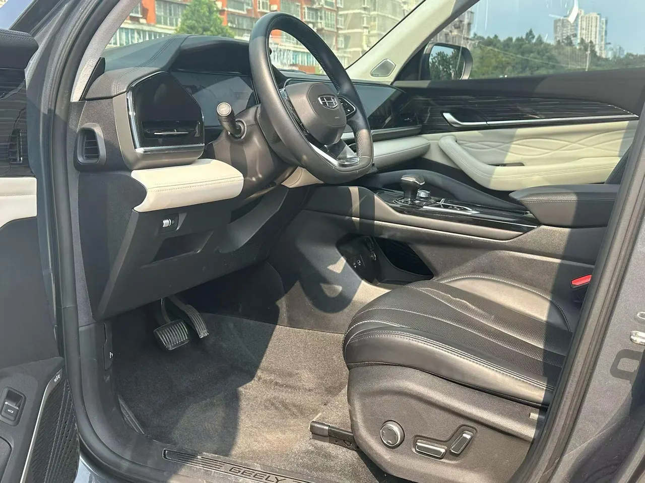 Geely 2023 XingyueL (Monjaro) 2.0TD high-power two-wheel drive flagship automatic transmission 4
