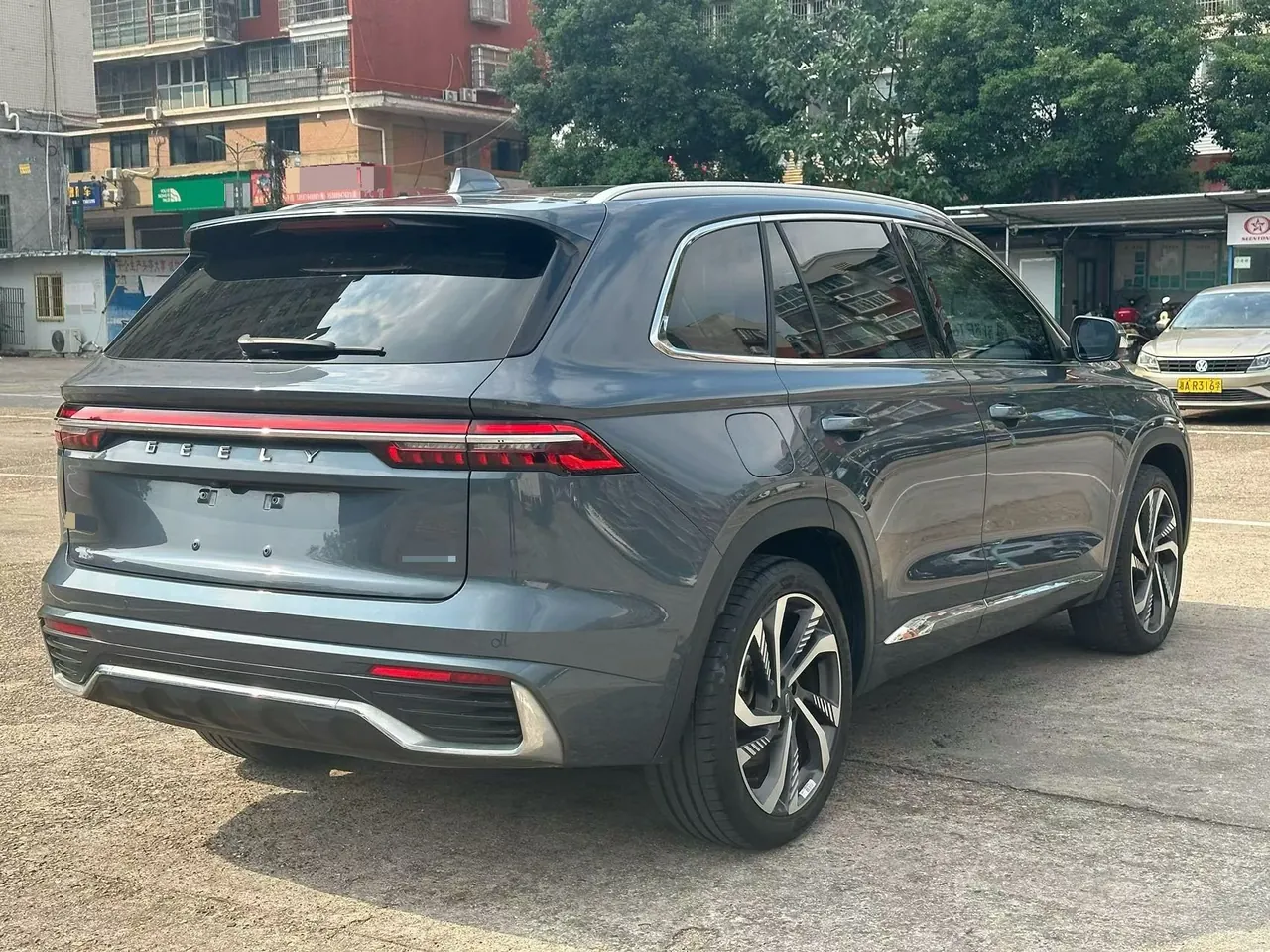 Geely 2023 XingyueL (Monjaro) 2.0TD high-power two-wheel drive flagship automatic transmission 7