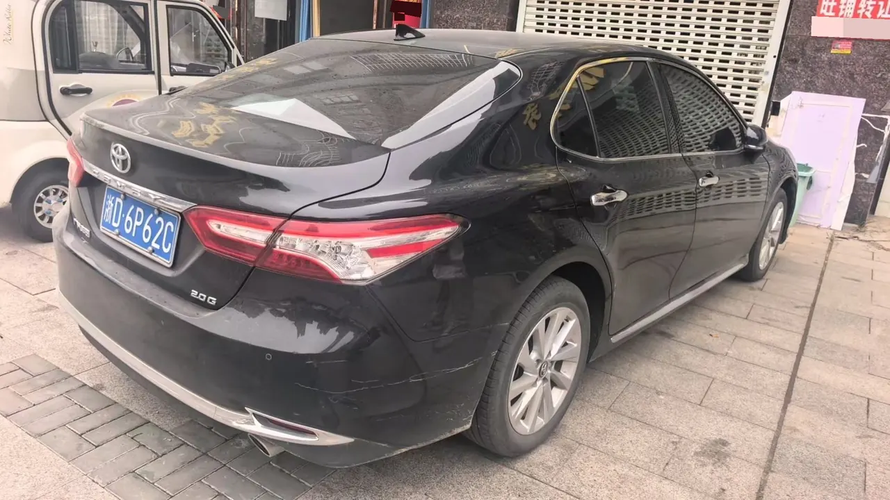 Toyota 2023 Camry 2.0G Stepless Deluxe Edition Automatic Gear 5