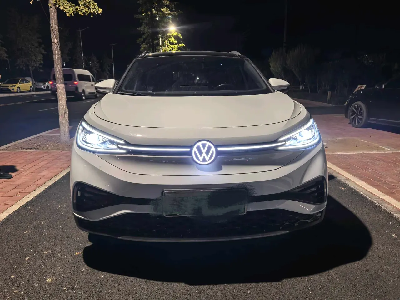 Volkswagen 2023 ID. 4 X Upgraded Pure Smart Edition Automatic Gear 2