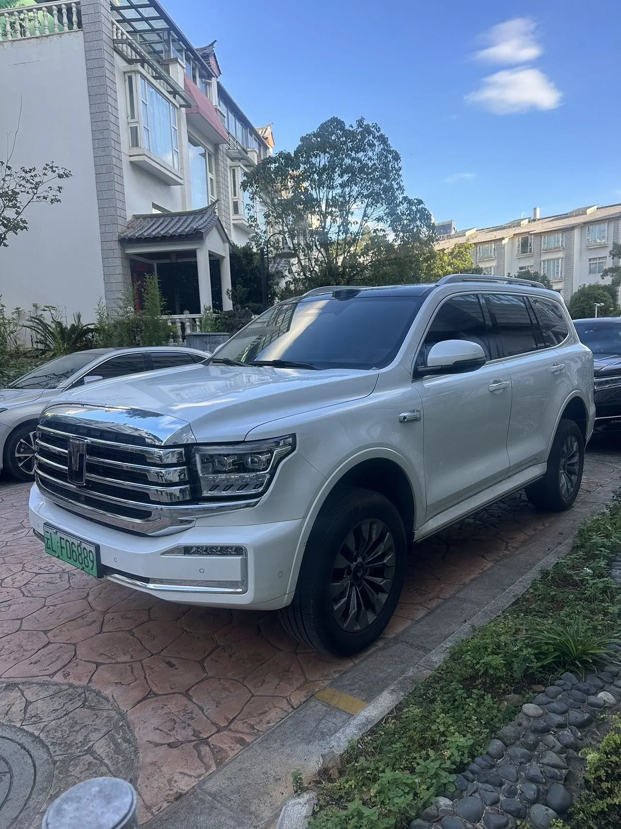 打开图片灯箱:Tank 500 New Energy 2026 Model Tank 500 Hi4-T 2.0T Smart Enjoyment Version Automatic Transmission