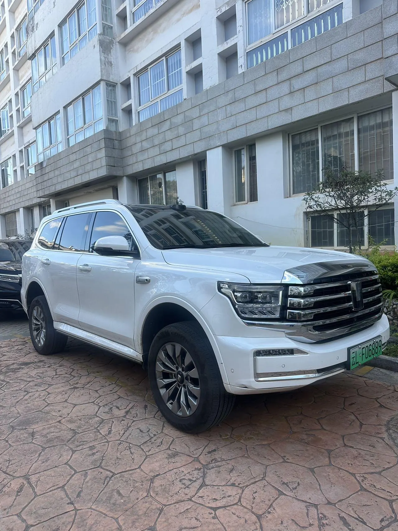 Tank 500 New Energy 2026 Model Tank 500 Hi4-T 2.0T Smart Enjoyment Version Automatic Transmission 3