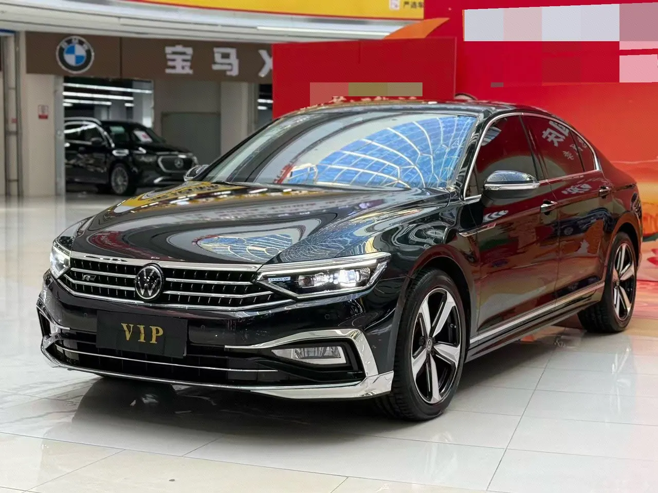Open image lightbox: Volkswagen 2023 Magotan 2.0TSI 330TSI 2 million Commemorative Luxury Automatic Gear
