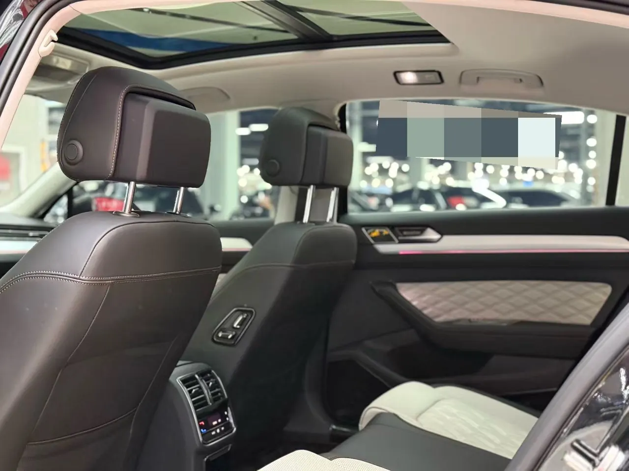 Volkswagen 2023 Magotan 2.0TSI 330TSI 2 million Commemorative Luxury Automatic Gear 4