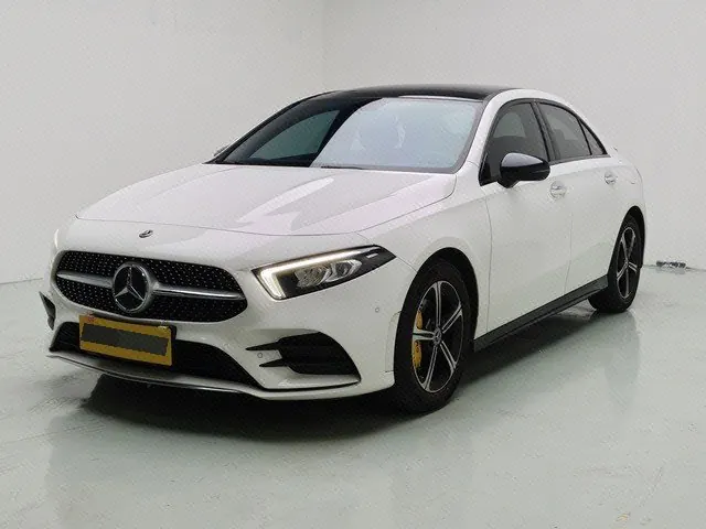 Открыть галерею: Mercedes Benz Class A 2022 A 200 L 1.3T Fashion (Change 2) Automatic Gear