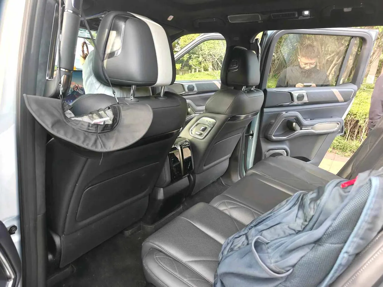 FangChengBao 2025 Leopard 8 2.0T Stepless Zhiyong Flagship Edition 5-seat Automatic Gear 8