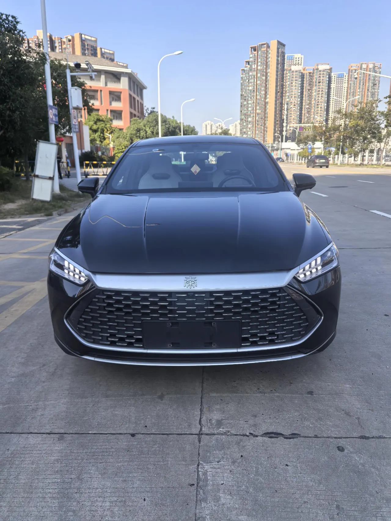 BYD 2023 Qin PLUS DM-i 1.5 stepless champion version Exceed 120KM automatic gear 2