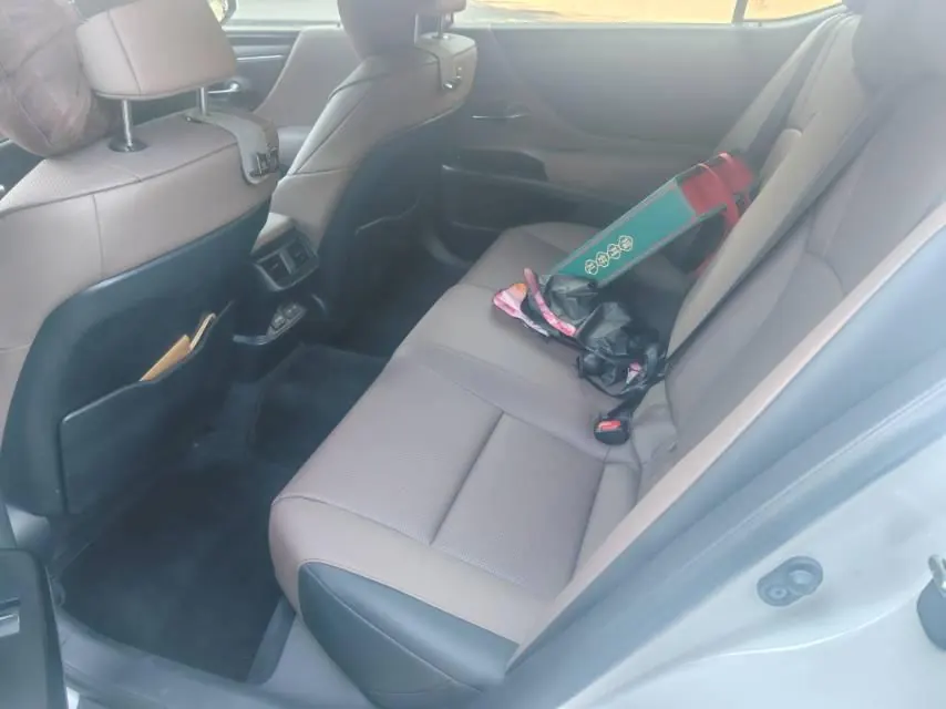 Lexus ES (Imported) 2023 ES200 2.0 Stepless Premium Edition Automatic Gear 5