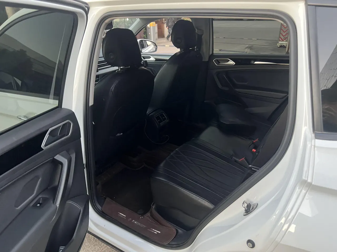 Volkswagen 2023 Tiguan L 2.0TSI 330TSI Two-Drive Comfortable Edition Automatic Gear 7