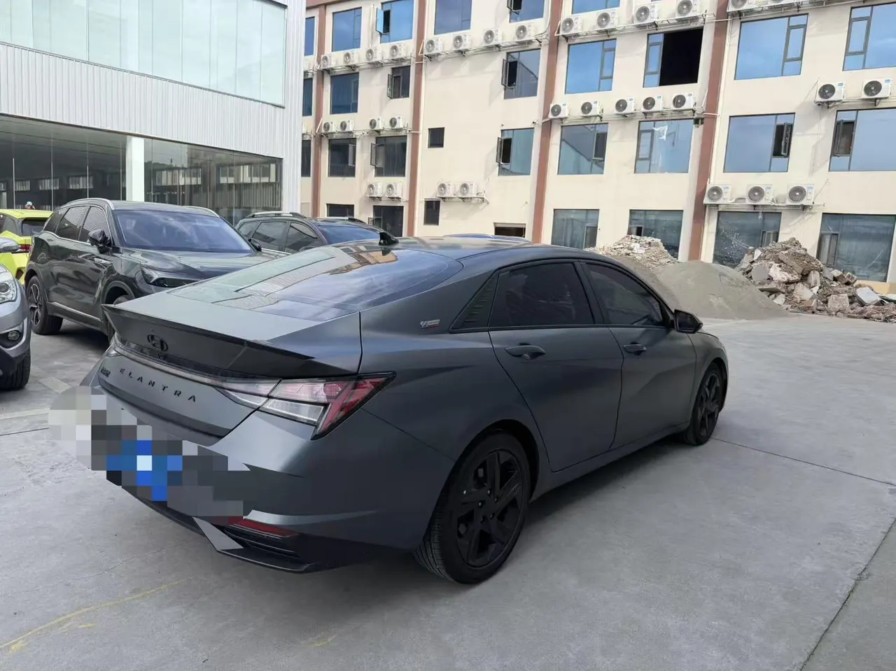 Hyundai 2022 Elantra -3-compartment 1.5 stepless LUX premium automatic gear 3