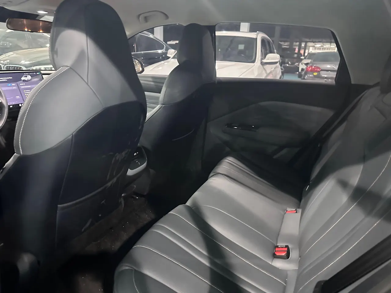 ARCFOX 2025 T 1 425 PLUS automatic gear 4