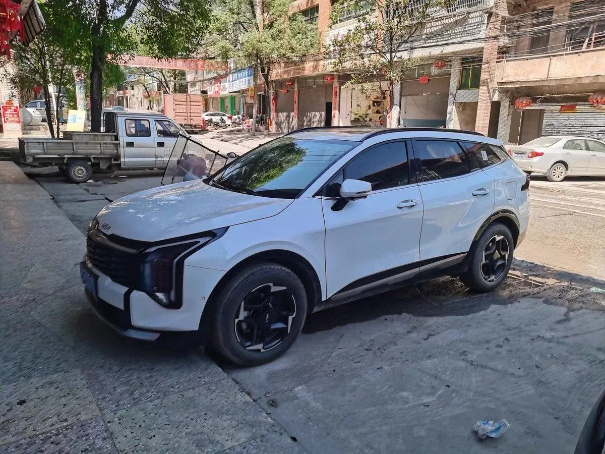 Open image lightbox: Kia 2026 Lion Platinum Extension 1.5T Two-Drive Premium Edition Automatic Gear