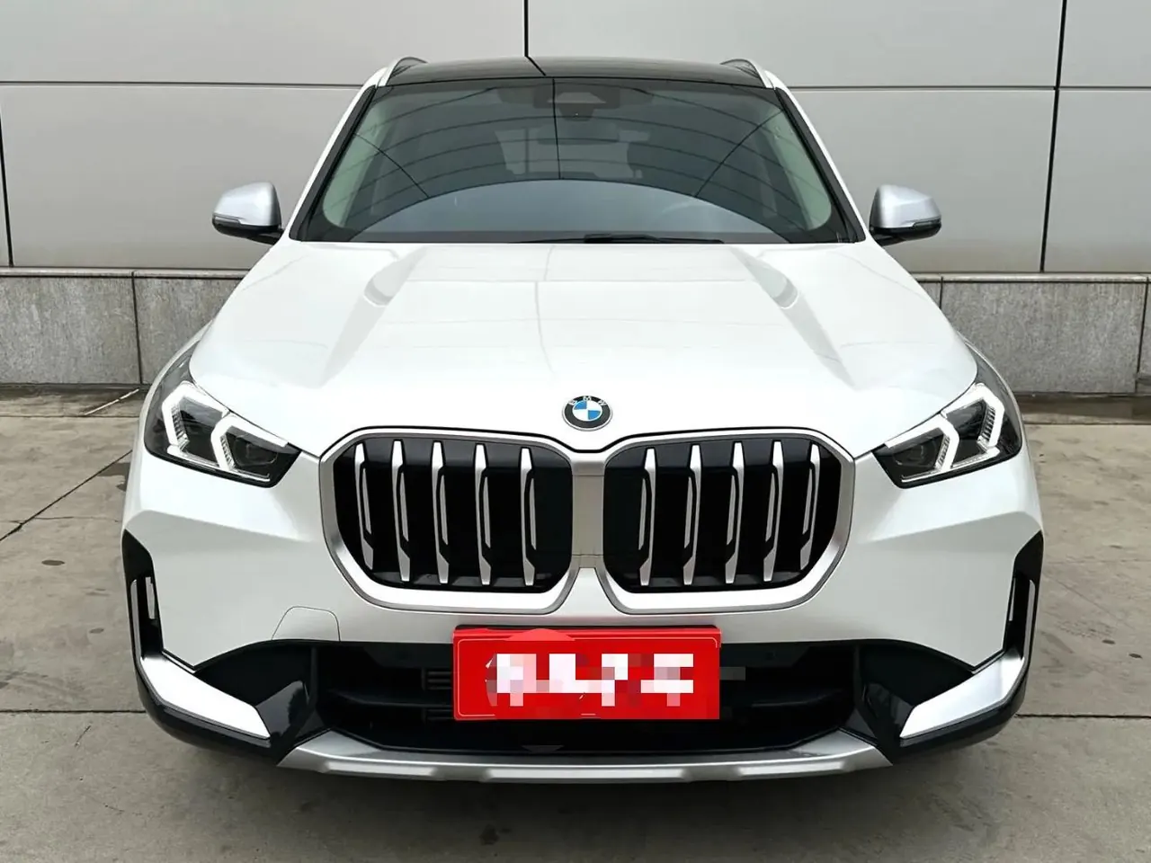 BMW 2023 X1 sDrive20Li 1.5T X Design Package Automatic Transmission 3