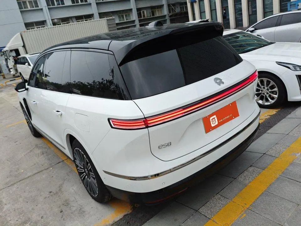 NIO 2026 ES8 5-seat Executive Deluxe Automatic Gear 4