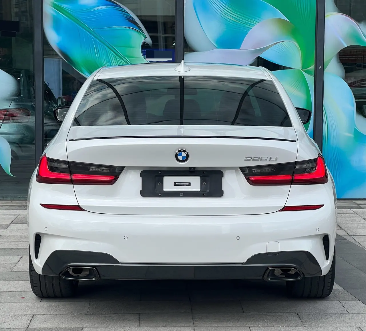 BMW 3 Series 2022 325Li 2.0T M Sports Obsidian Night Kit (Changed) Automatic Gear 6