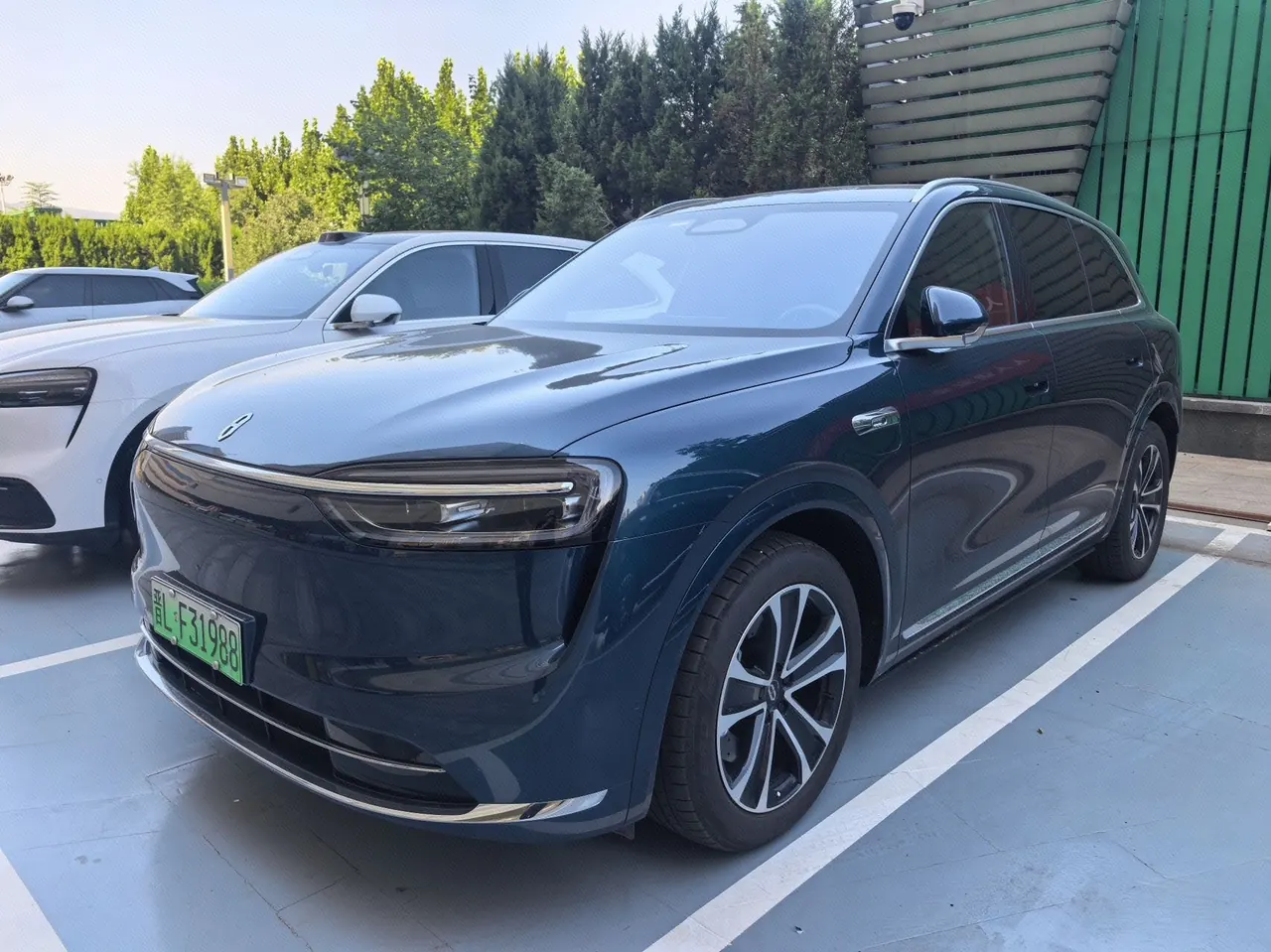打开图片灯箱:AITO 2026 AITO M7 extended range Pro 4-wheel drive version 5-seat automatic gear