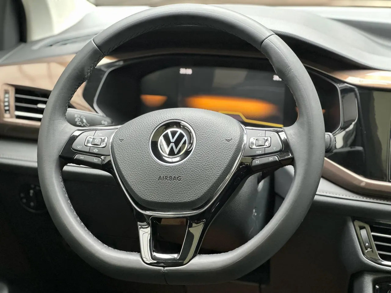 Volkswagen 2022 Tuyue 1.4TSI 280TSI Two-Drive Deluxe Automatic Gear 5