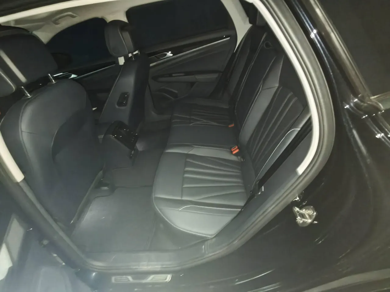 Volkswagen 2026 Passat 2.0TSI 330TSI outstanding star elite edition automatic gear 5