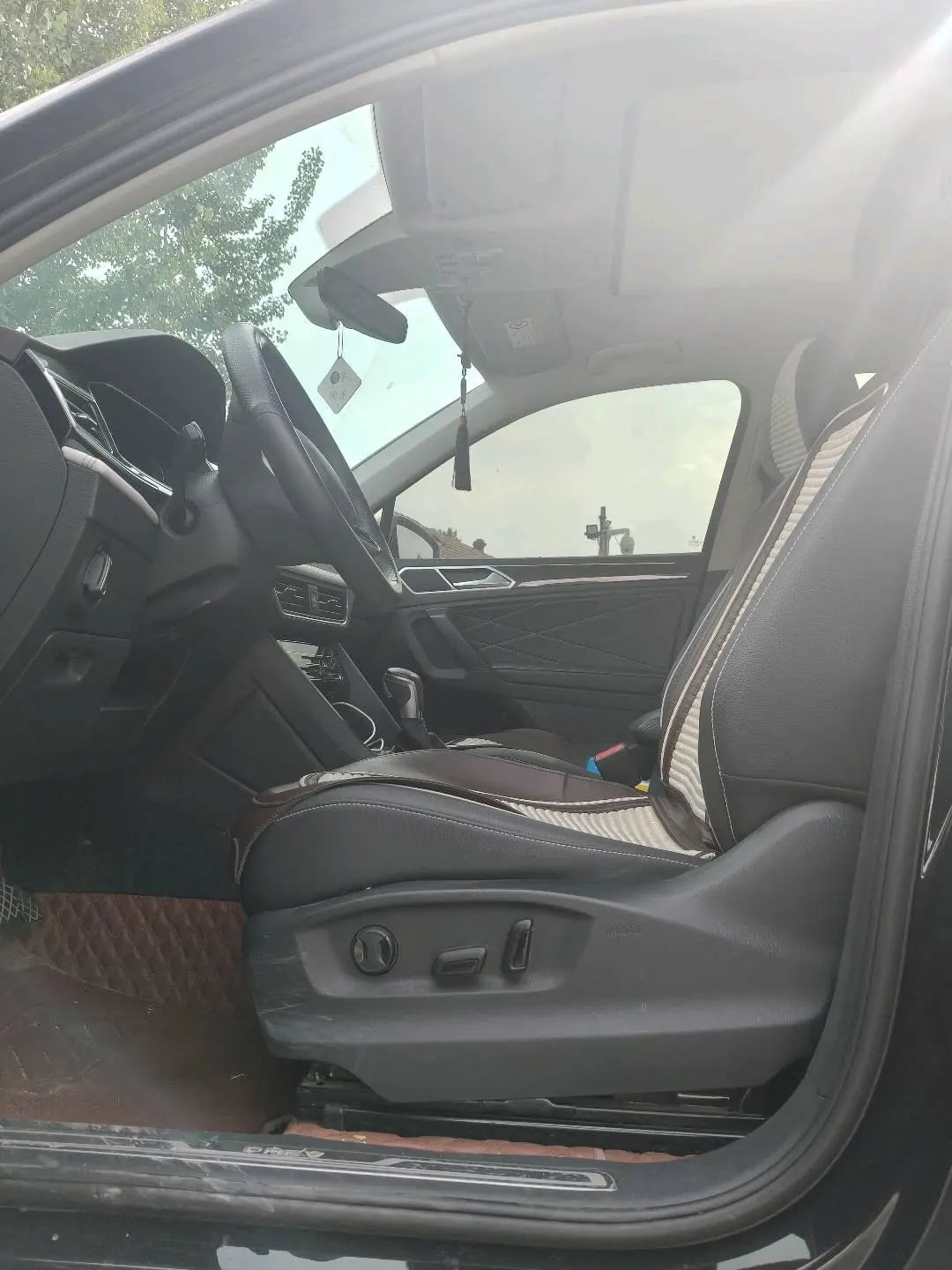 Volkswagen Tiguan L New Energy 2023 Tiguan L PHEV 1.4T 430 Premium Edition Automatic Gear 5