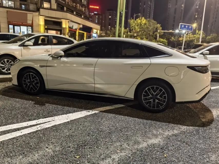 BYD 2025 seals 07 DM-i 1.5 stepless 70km elite automatic gear 5