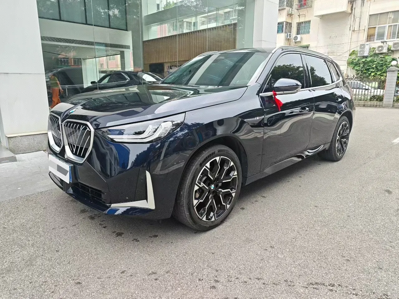 Open image lightbox: BMW 2025 X3 xDrive30L 2.0T Leading M Sports Suit Automatic Gear