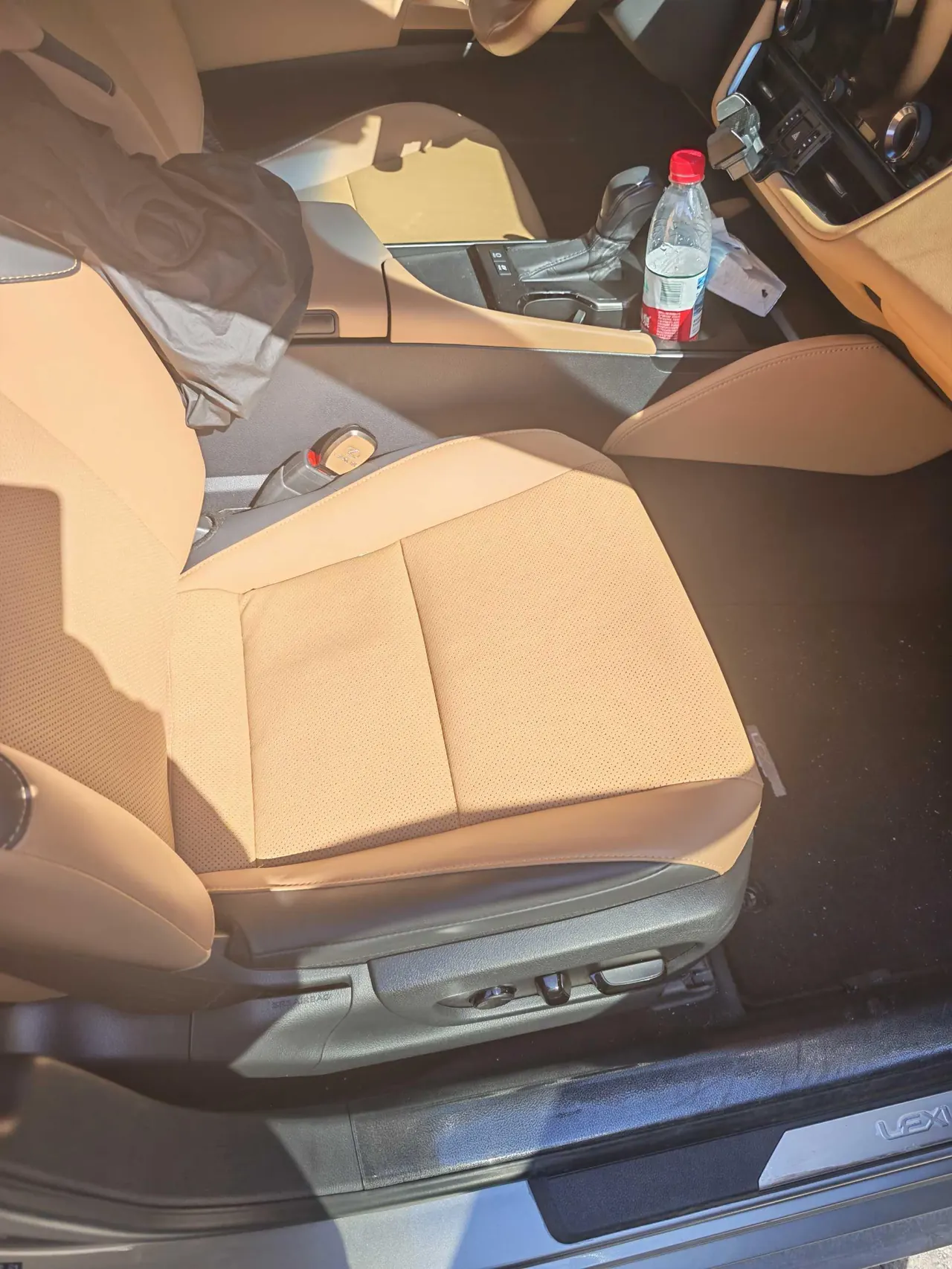 Lexus ES (Imported) 2022 ES300h 2.5 Stepless Premium Edition Automatic Gear 9