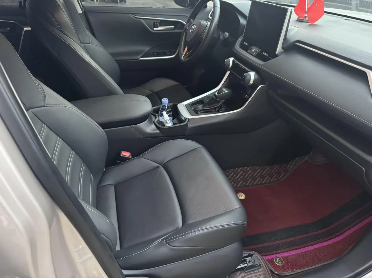 Toyota 2022 Willanda 2.0 Stepless Two-Drive Luxury PLUS Edition Automatic Gear 5