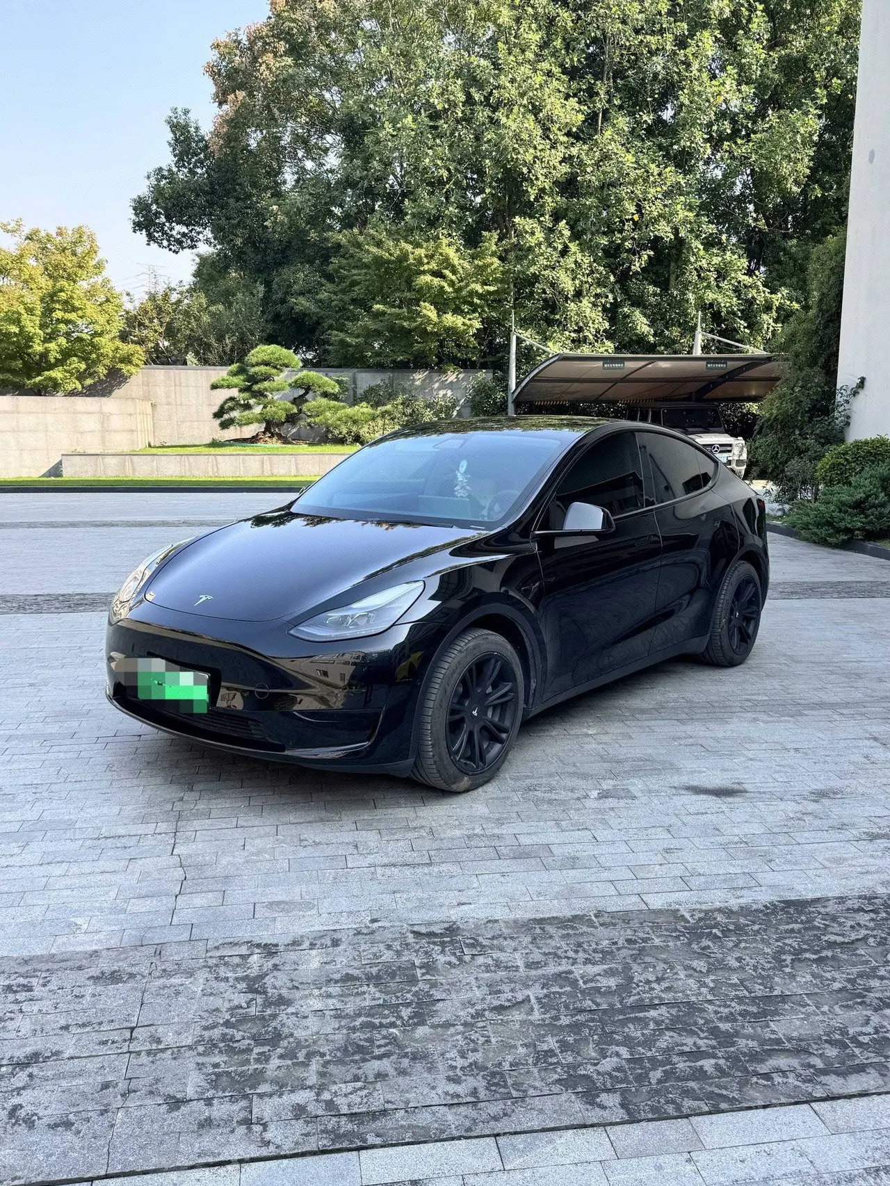 Open image lightbox: Tesla 2022 Model Y rear-wheel drive version (facelift) automatic gear