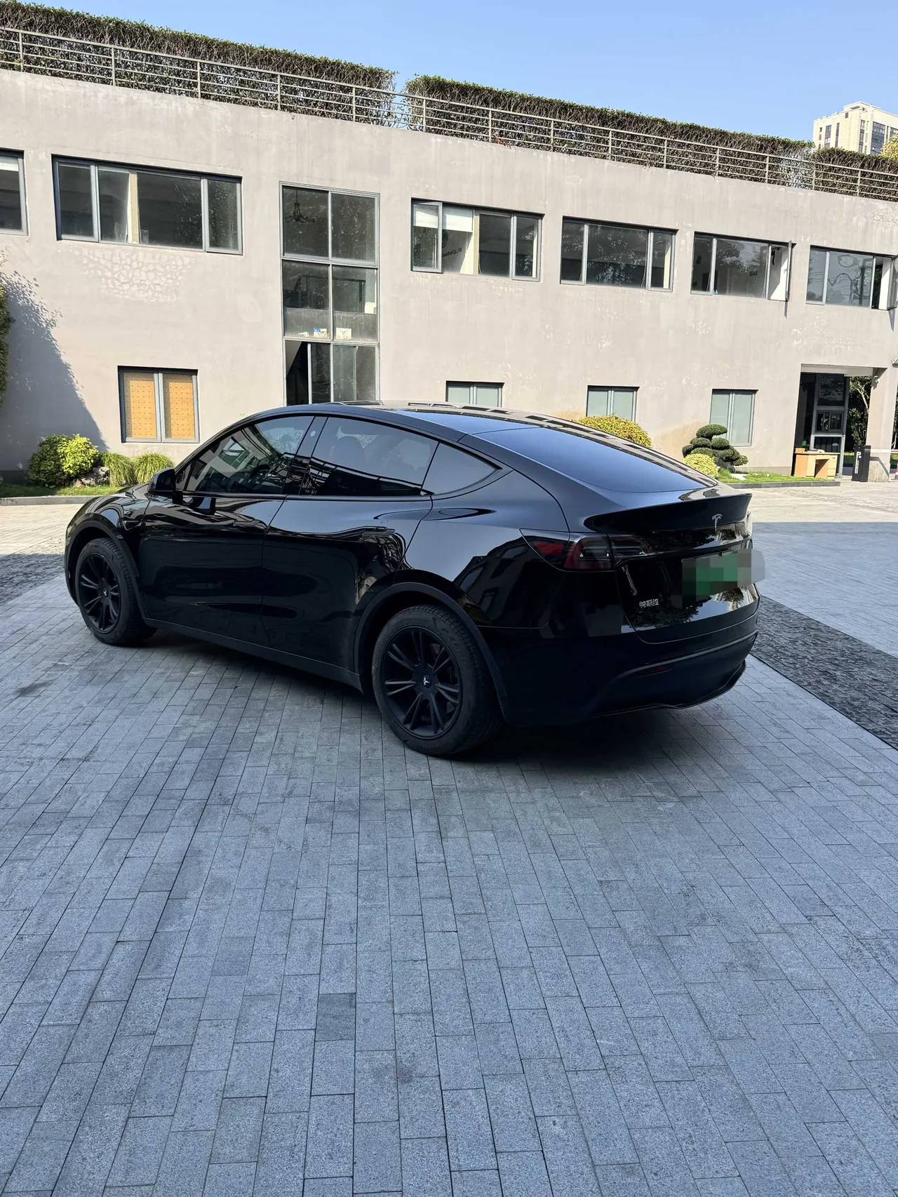 Tesla 2022 Model Y rear-wheel drive version (facelift) automatic gear 3