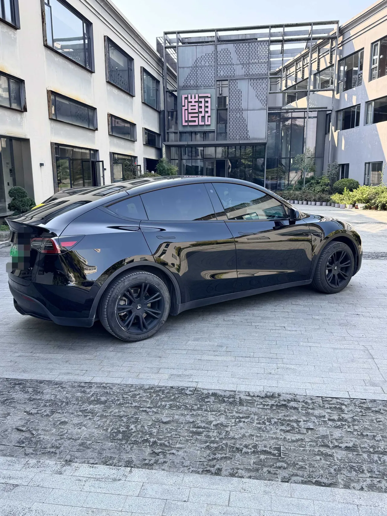 Tesla 2022 Model Y rear-wheel drive version (facelift) automatic gear 4