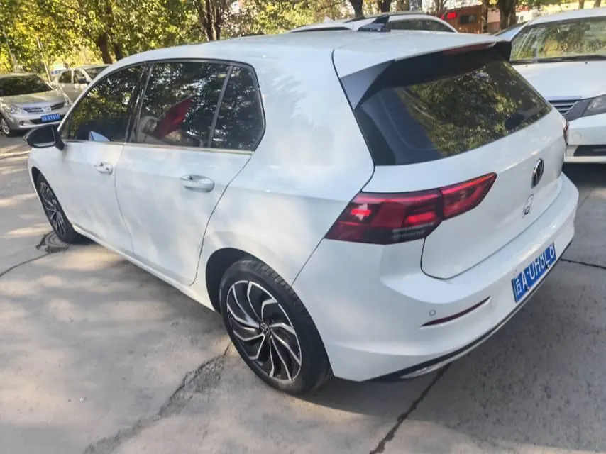 Volkswagen 2025 Golf 8 PRO 1.5TSI 300TSI Automatic 7