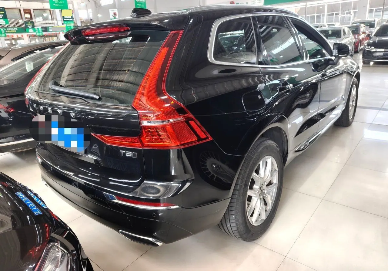 Volvo 2020 XC60 2.0T T5 4-wheel drive smart luxury automatic gear 2