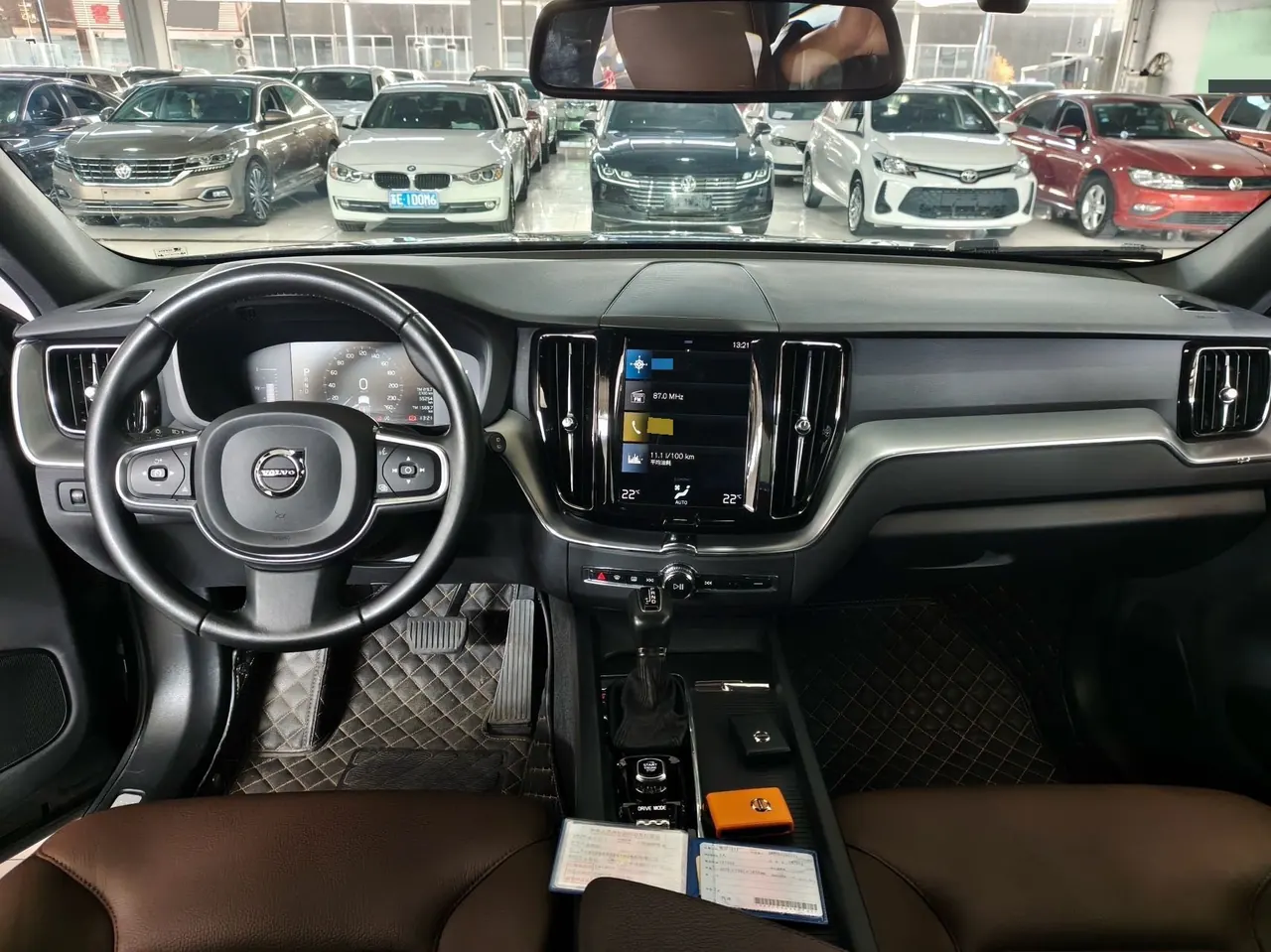 Volvo 2020 XC60 2.0T T5 4-wheel drive smart luxury automatic gear 3