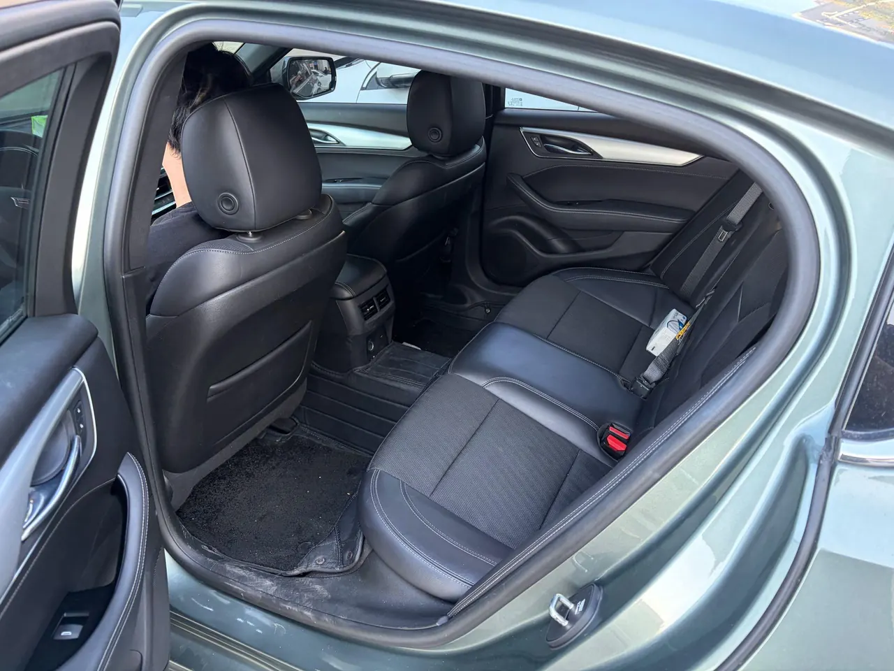 Cadillac 2022 CT5 2.0T 28T fashion automatic gear 3