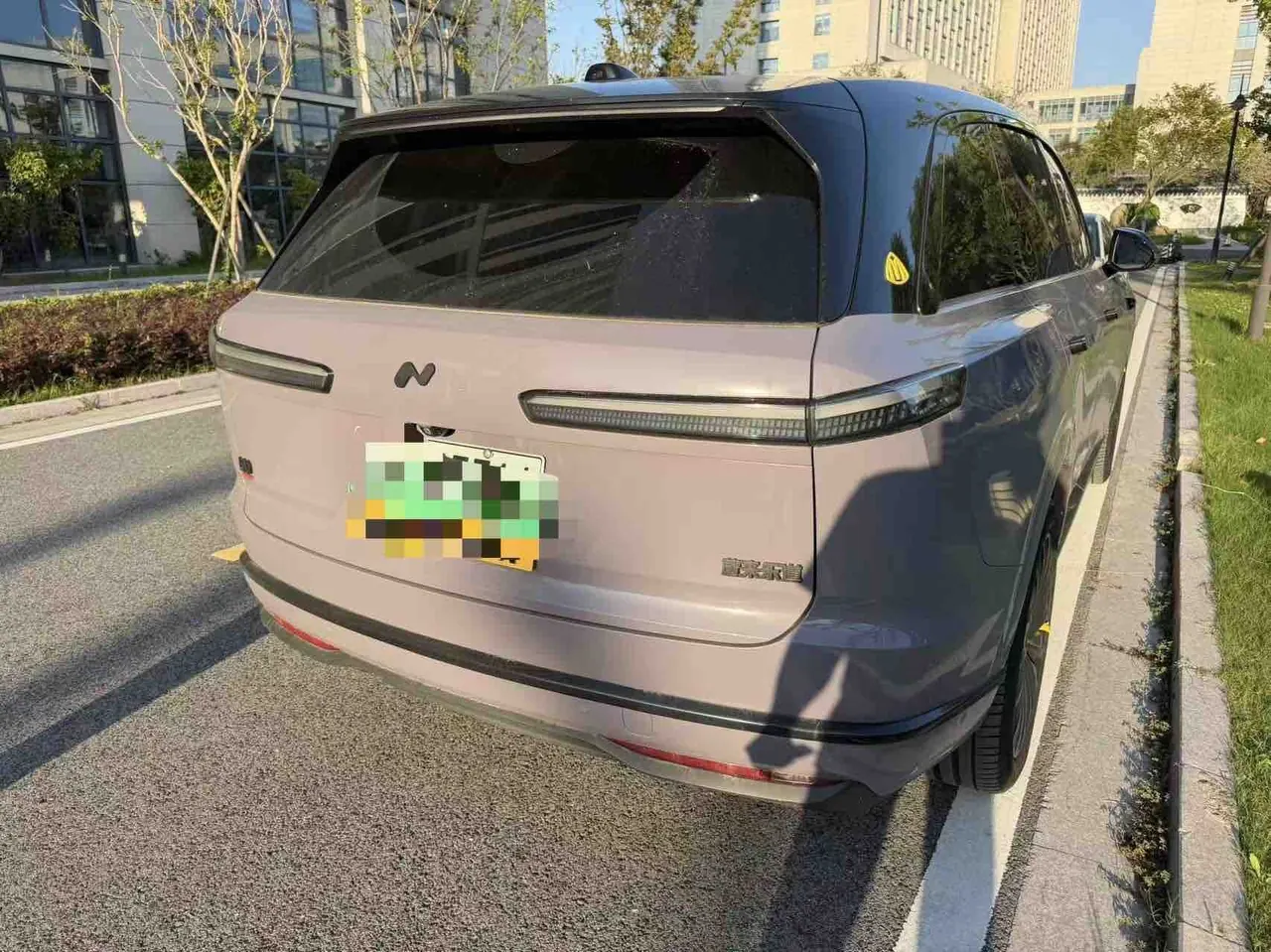 ONVO 2025 L90 Ultra Six‑Seater Automatic 4