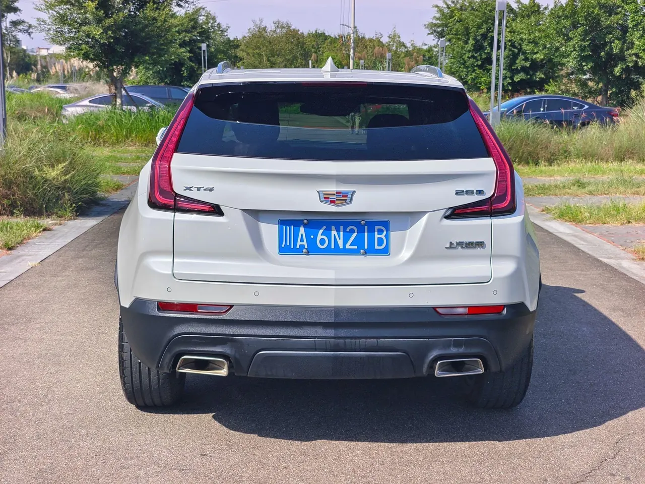 Cadillac 2022 XT4 48V 2.0T 28T Two-Drive Fashion Automatic Gear 7