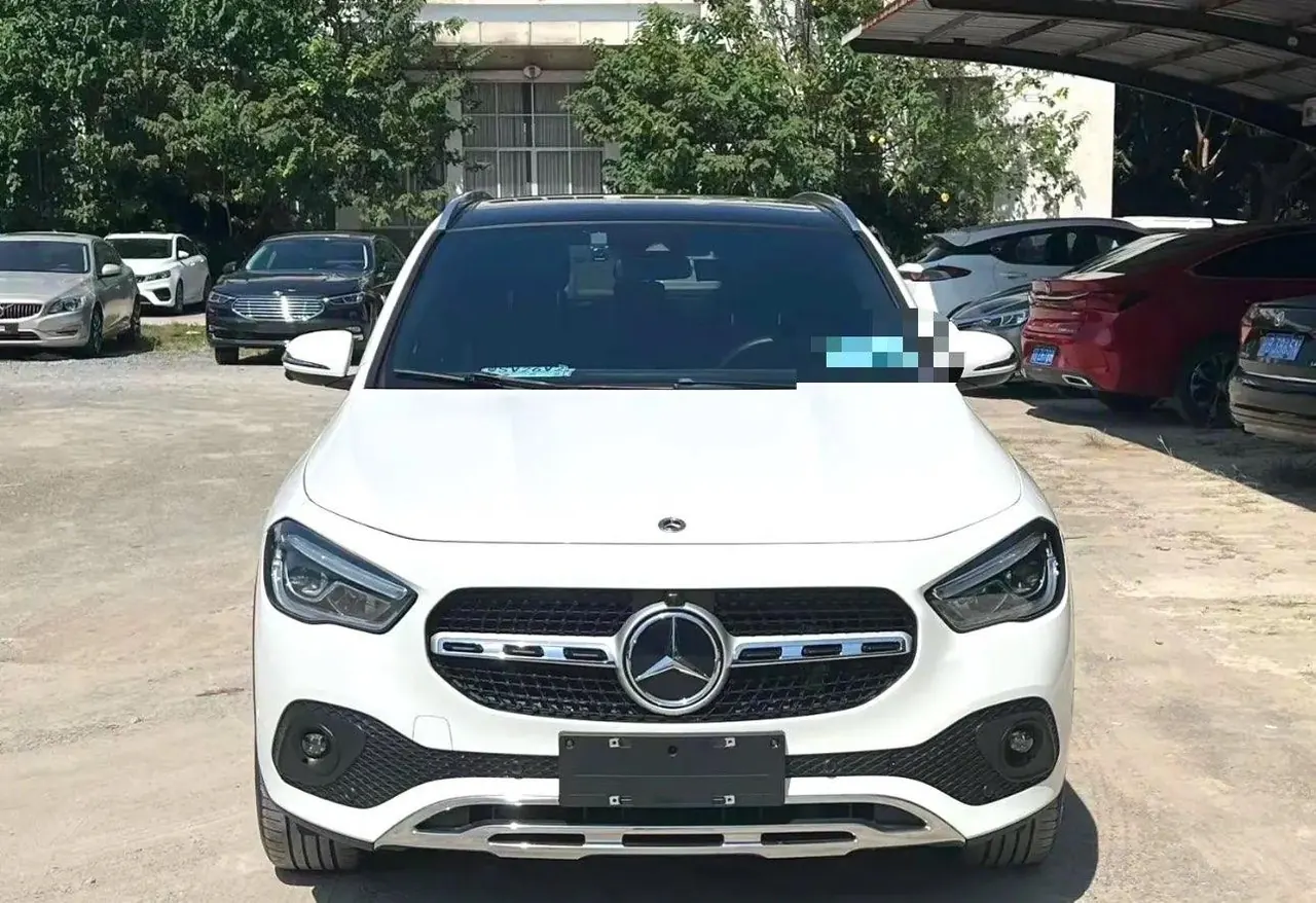 Mercedes Benz 2022 GLA 200 1.3T (modified) automatic gear 2