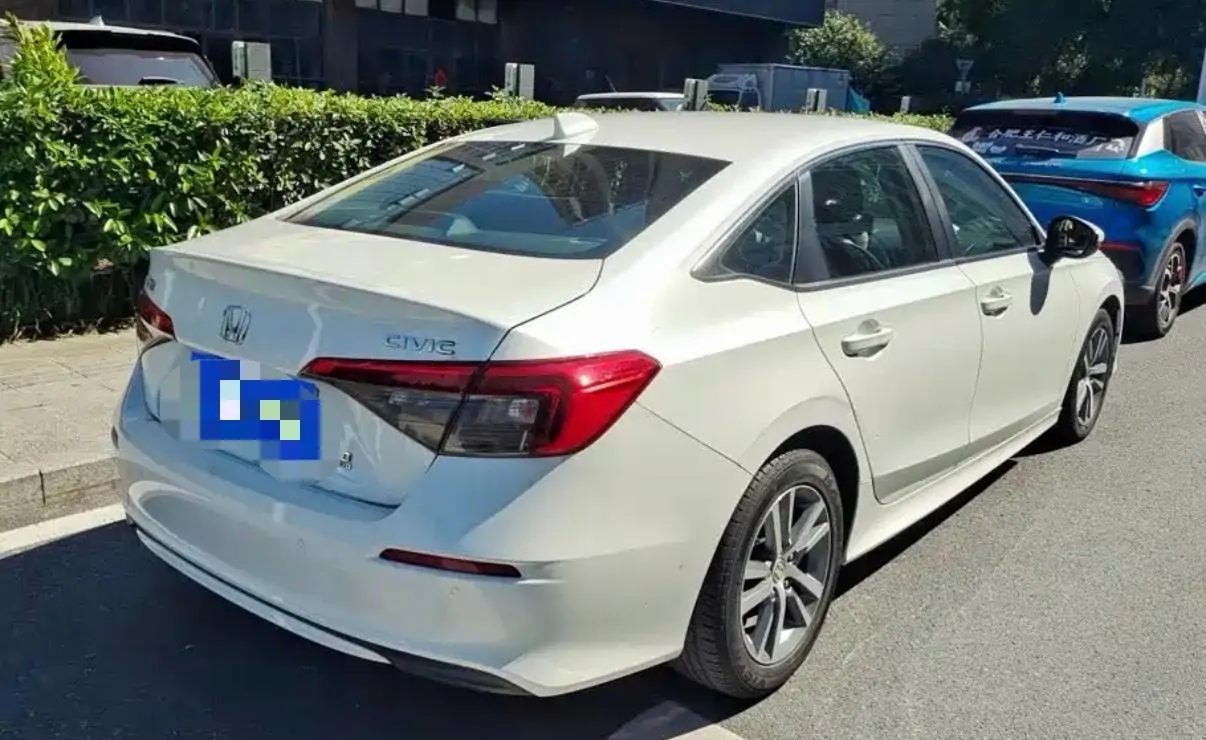 Honda 2022 Civic 1.5T Stepless 240TURBO Dynamic Automatic Gear 3