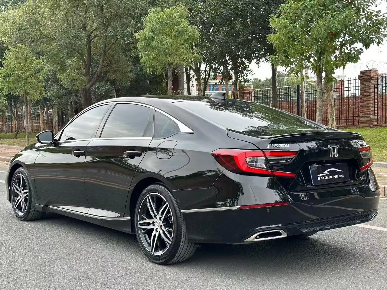 Honda 2022 10th Generation Accord 1.5T Stepless 260TURBO Magic Night Premium Edition Automatic Gear 7