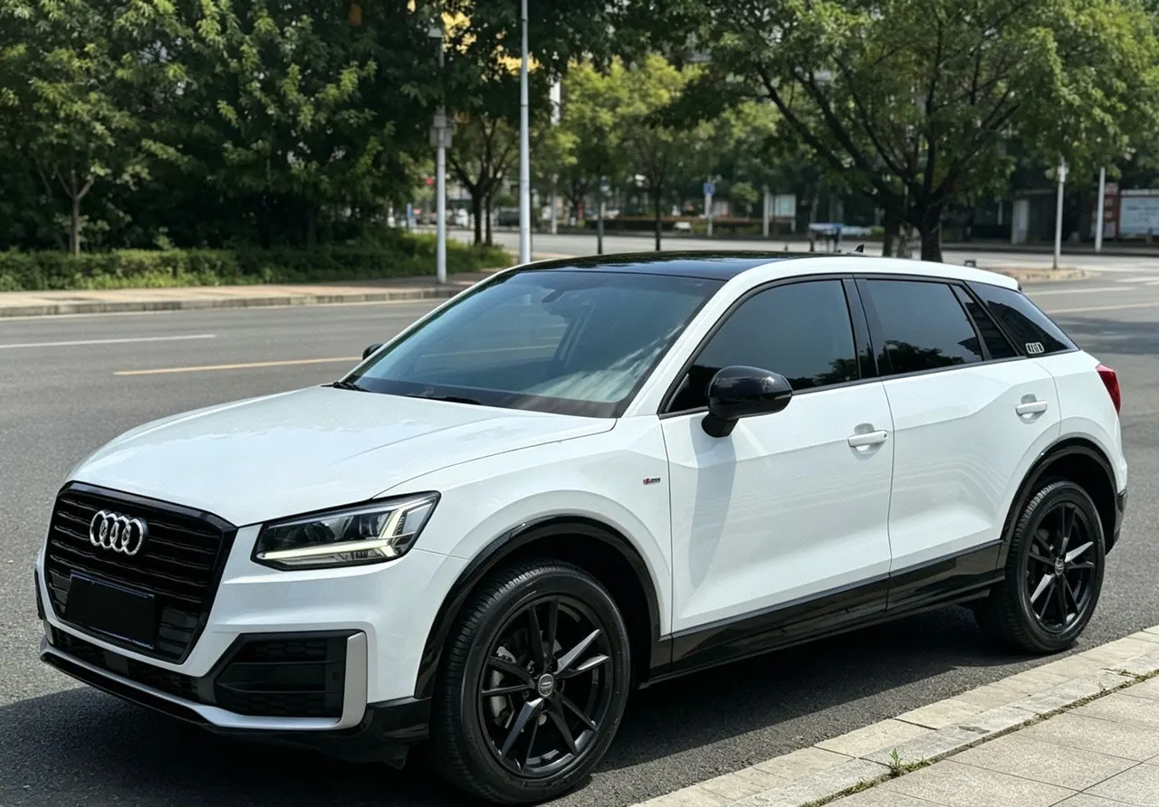 Открыть галерею: Audi 2020 Q2L 1.4TFSI 35TFSI Aggressive Dynamic Automatic